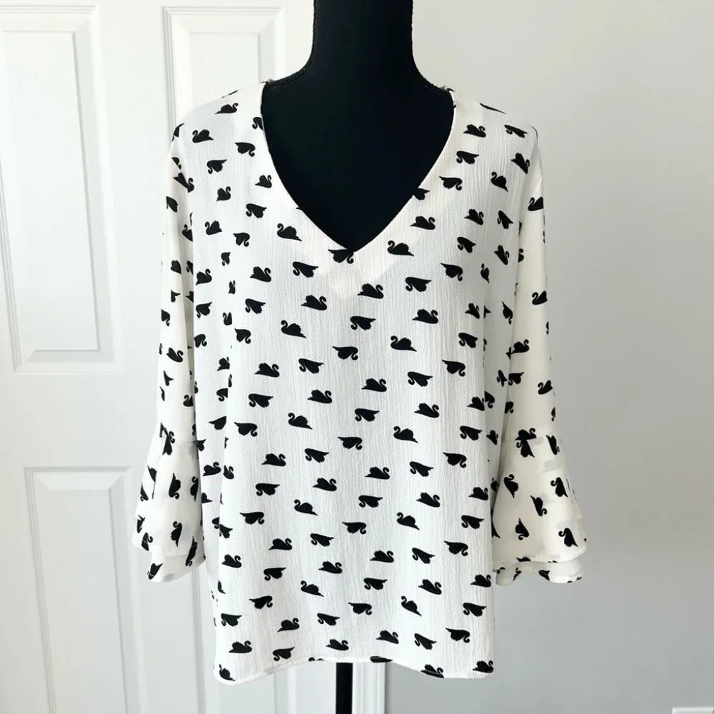 Merced & Madison Swan Patter Flared Sleeve Blouse